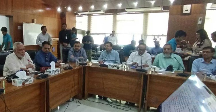 ৮ দফা দাবিতে ঘোষিত ৭২ ঘণ্টার পরিবহন ধর্মঘট প্রত্যাহার